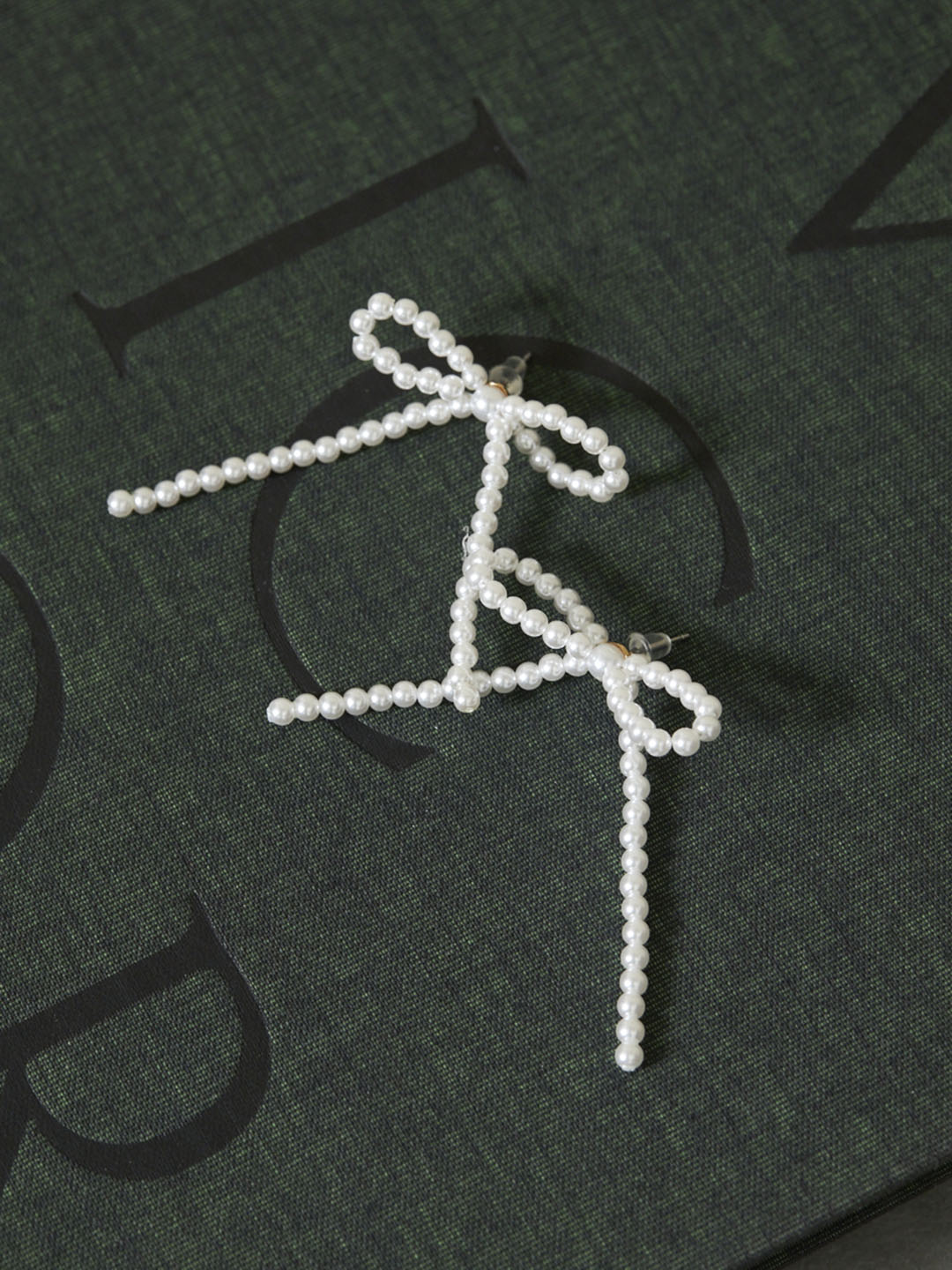 PEARL RIBBON PIERCE(G0130-I1BS01)